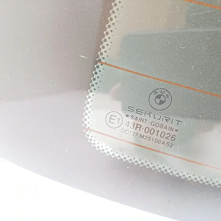 BMW 3 E46 (1998 - 2005)  43R001026 Открываемое стекло крышки багажника