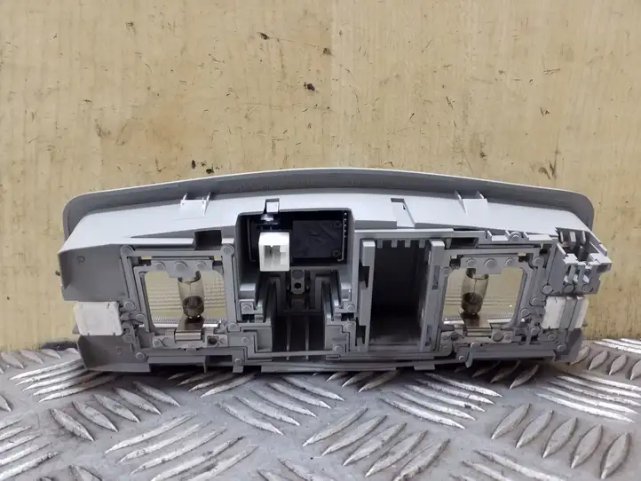 Mitsubishi Outlander (2007 - 2012) 8401A009ZZ Передняя подсветка — фото 2