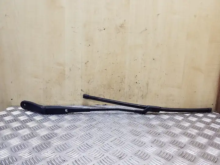 Volvo S60 (2004 - 2010) 30753509 Рычаг стеклоочистителя — фото 1