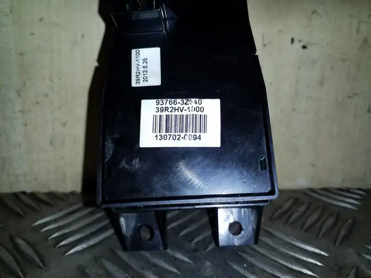 Hyundai i40 (2011 - ) 937663Z540 Кнопка ручного тормоза — фото 2