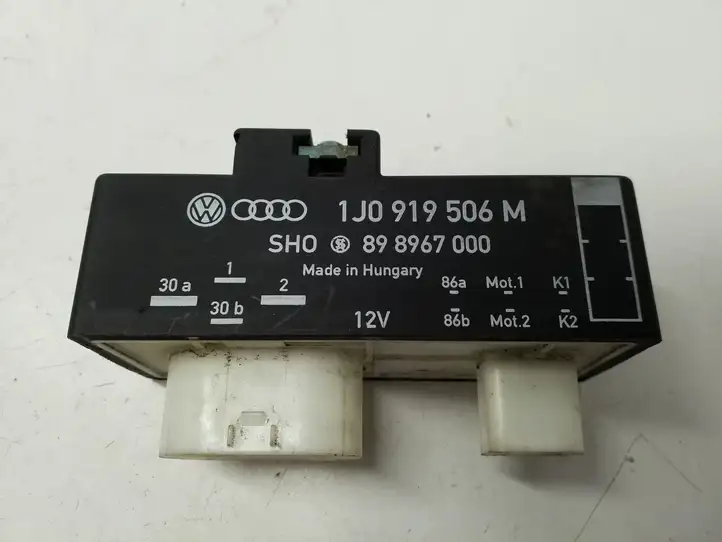 Skoda Roomster (5J) (2006 - 2010) 898967000 Реле вентилятора охлаждения — фото 4