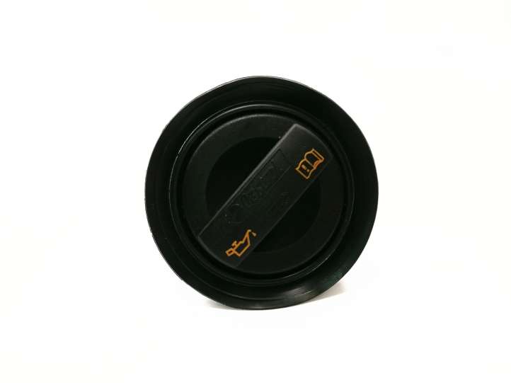 Audi A8 (2005 - 2007)  057103482D  Крышка маслозаливной горловины