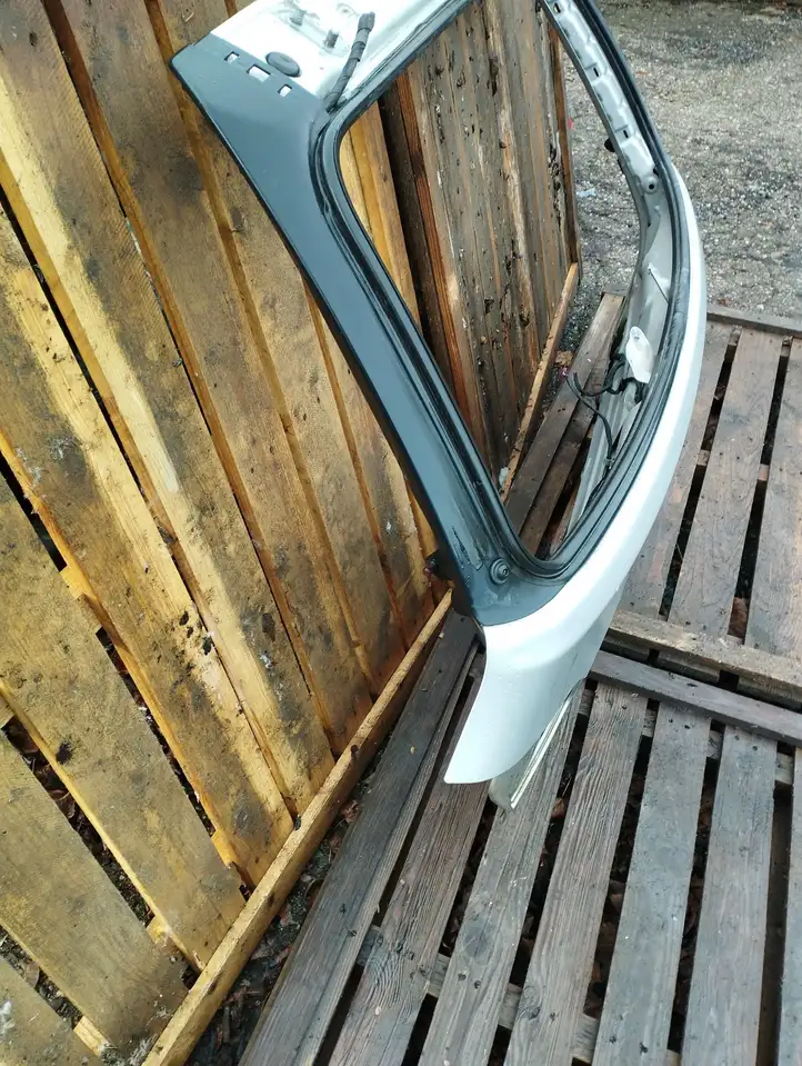 BMW 5 E60 E61 (2004 - 2010) Крышка багажника — фото 3