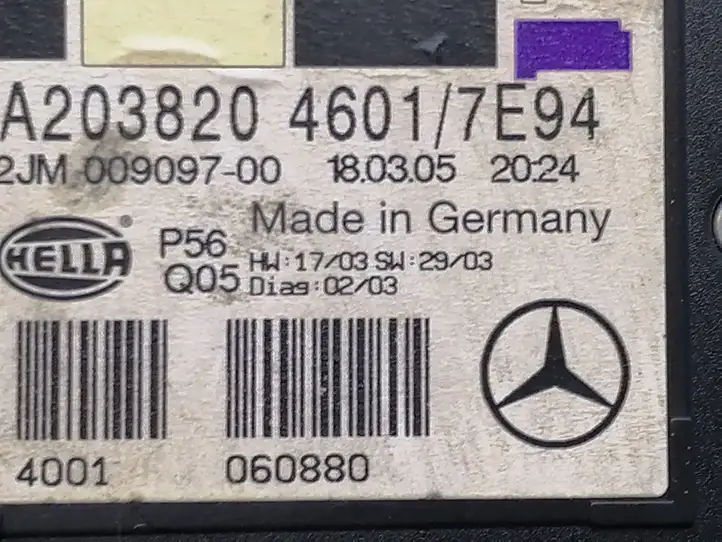 Mercedes-Benz C W203 (2000 - 2007) A2038204601 Передняя подсветка — фото 6