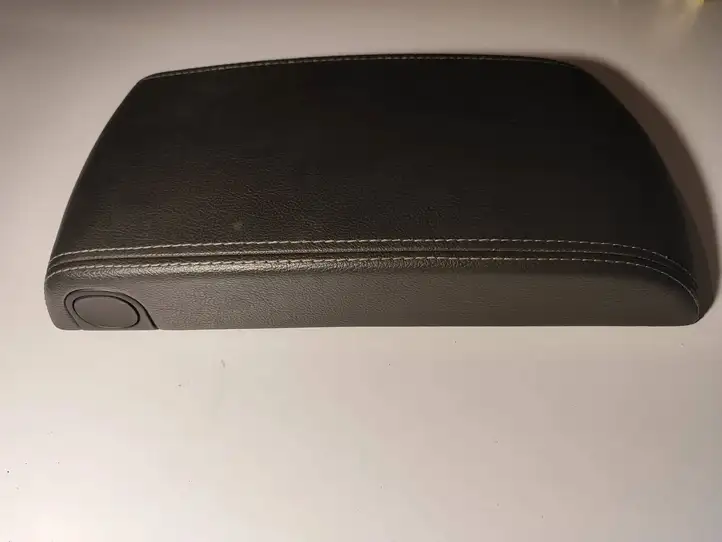 Peugeot 508 (2010 - 2014) Подлокотник — фото 1