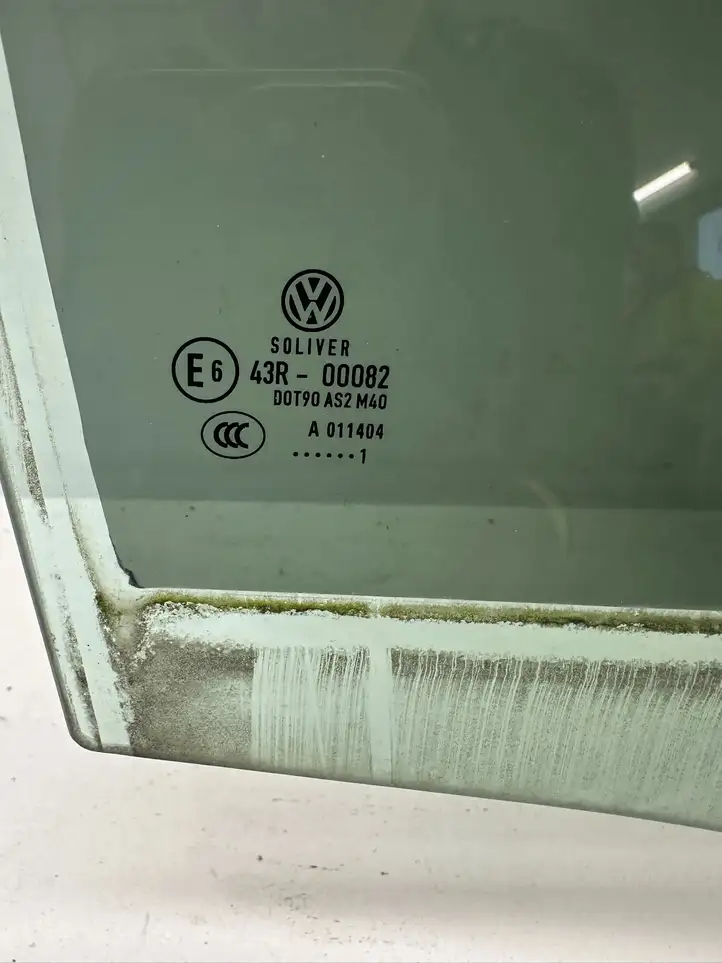 Volkswagen PASSAT B7 (2011 - 2014) 43R00082 Стекло задней двери — фото 8