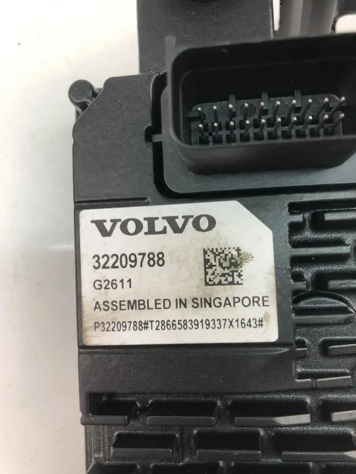 Volvo XC60 (2017 - ) 32209788 Модуль управления видео — фото 4