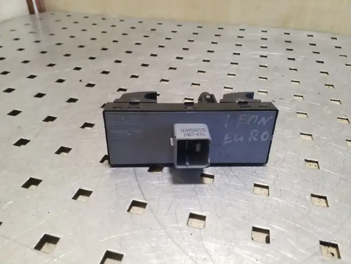 Seat Leon (1P) (2005 - 2012) 1K4959857B Кнопка стеклоподъемников — фото 2