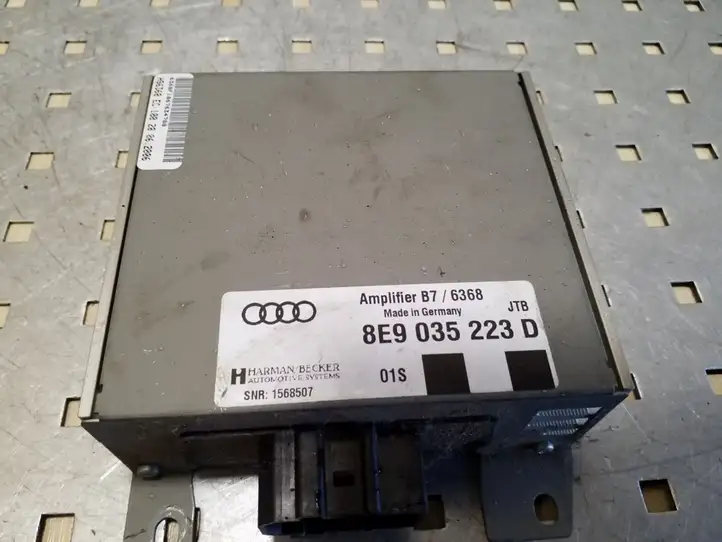 Audi A4 S4 B7 8E 8H (2004 - 2009) 8E9035223D Усилитель звука — фото 2