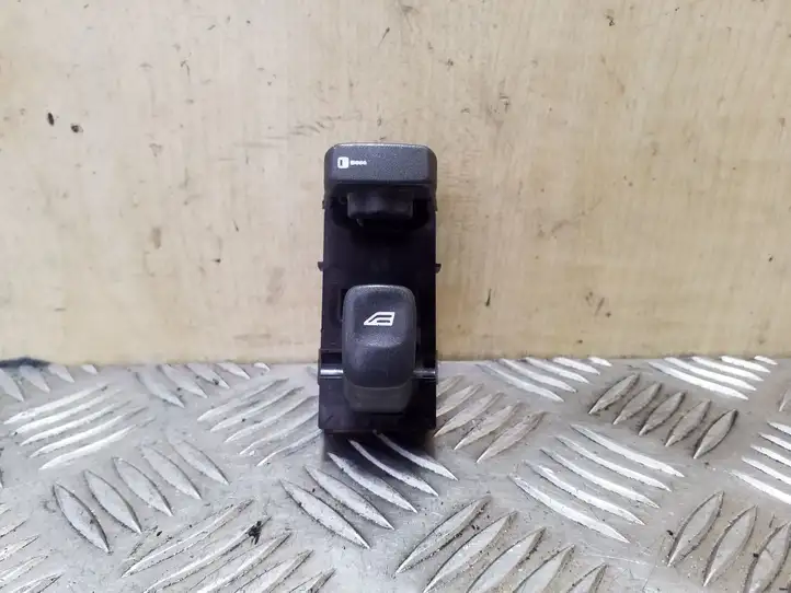 Volvo S40, V40 (2000 - 2004) 30889753 Кнопка стеклоподъемников — фото 1