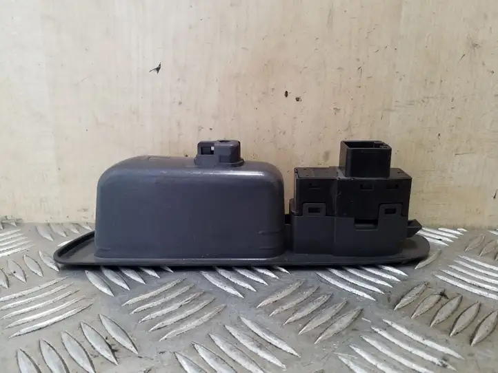 Volvo S40, V40 (2000 - 2004) 30889757 Кнопка стеклоподъемников — фото 1