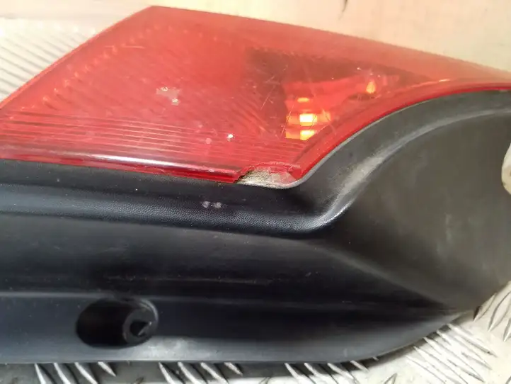 Renault Scenic II - Grand scenic II (2003 - 2006) 8200493374G Задний фонарь в кузове — фото 5