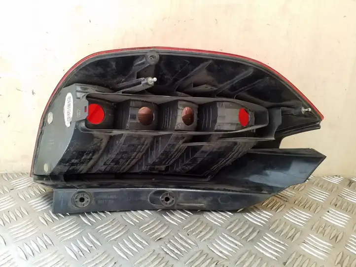 Renault Scenic II - Grand scenic II (2003 - 2006) 8200127702E Задний фонарь в кузове — фото 5