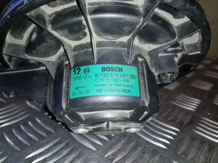 Toyota Corolla E120 E130 (2004 - 2007) 0130314037 Вентилятор печки — фото 6