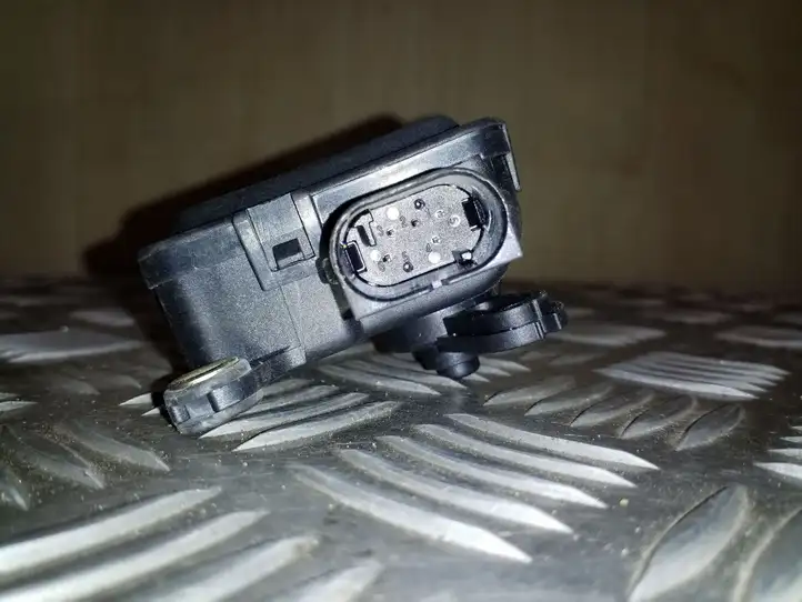 Renault Espace IV (2002 - 2006) 0132801111 Двигатель задвижки потока воздуха — фото 3