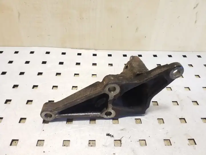 Toyota Corolla Verso AR10 (2004 - 2009) 123150D040 Кронштейн двигателя — фото 3