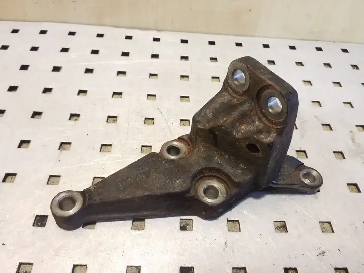 Toyota Corolla Verso AR10 (2004 - 2009) 123150D040 Кронштейн двигателя — фото 4