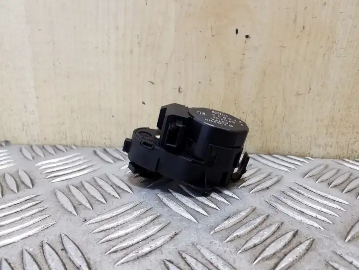 BMW X5 E53 (1999 - 2006) 6935442 Двигатель задвижки потока воздуха — фото 3