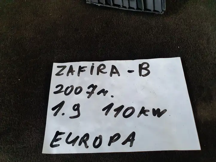 Opel Zafira B (2006 - 2008) Центральный воздушный дефлектор — фото 3