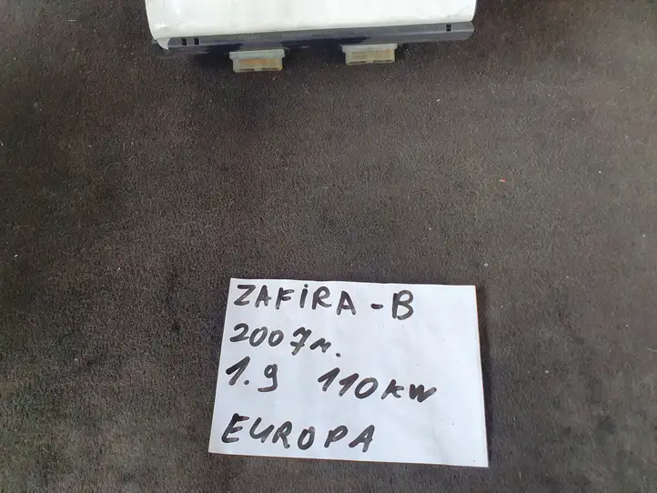Opel Zafira B (2006 - 2008) Подушка безопасности пассажира — фото 4