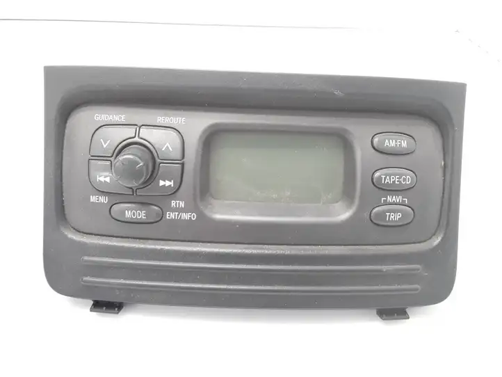 Toyota Yaris Verso (1999 - 2005) 8611052030C0 Магнитола / мультимедийная система — фото 1