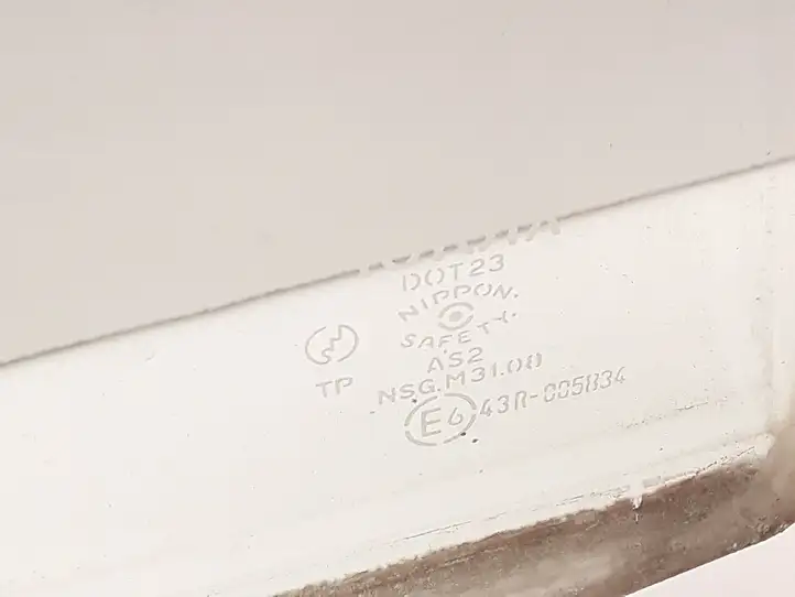 Toyota Yaris Verso (1999 - 2005) 43R005834 Стекло задней двери — фото 2