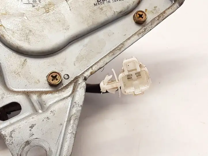 Toyota Yaris Verso (1999 - 2005) 8513052020 Двигатель стеклоочистителя заднего стекла — фото 3