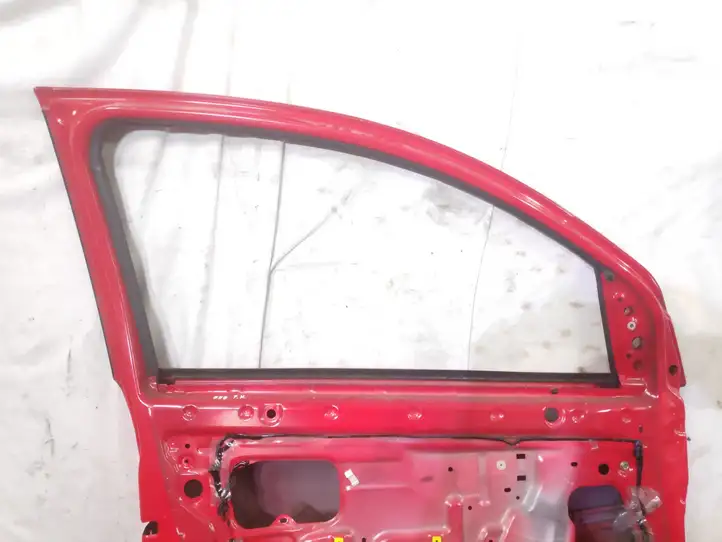 Daihatsu Sirion (2005 - 2007) Дверь — фото 3