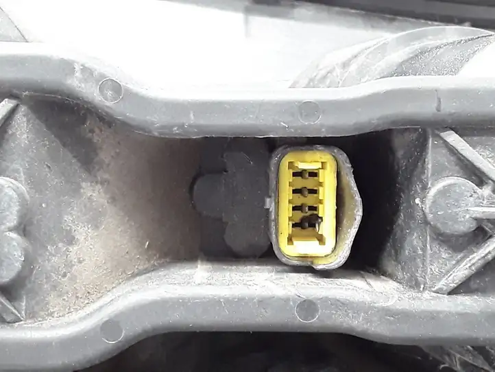 Nissan Primera (2001 - 2008) 2A01RS102IB02 Задний фонарь в кузове — фото 9