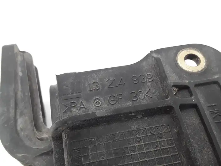 Opel Astra H (2004 - 2009) 13214939 Кронштейн блока ABS — фото 8
