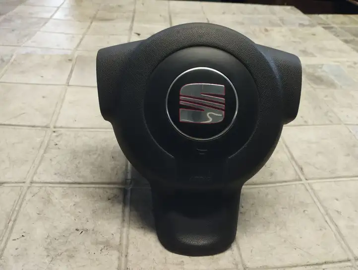 Seat Altea XL (2004 - 2015) W05P0880201AS Подушка безопасности руля — фото 1