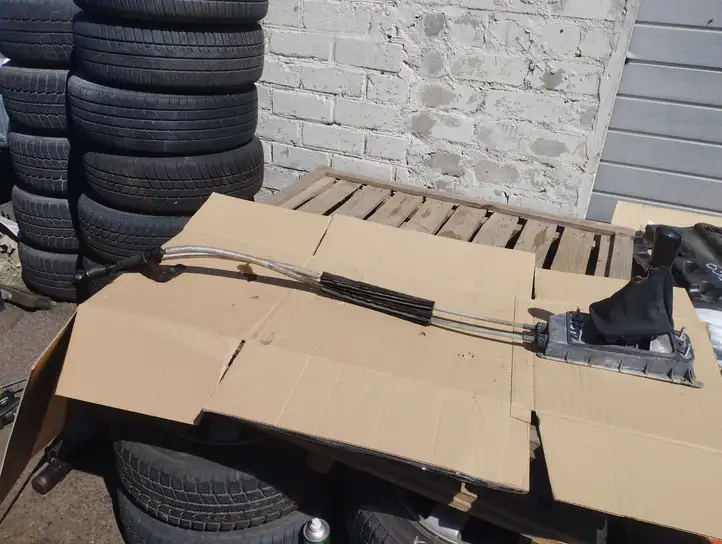 Skoda Fabia Mk1 (6Y) (1999 - 2007) 6Q0711061 Кулиса КПП — фото 1