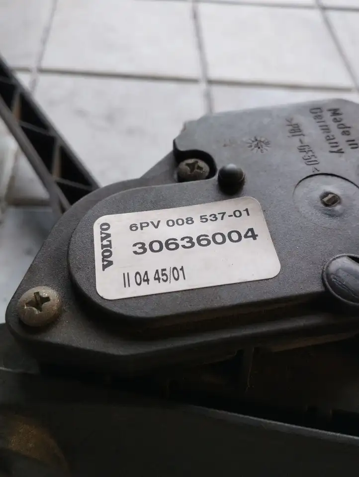 Volvo S80 (1998 - 2004) 6PV00853701 Педаль акселератора — фото 5