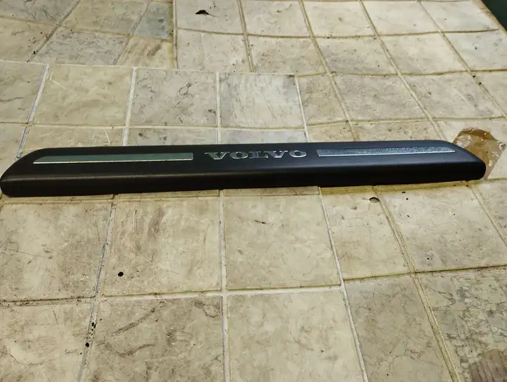 Volvo V50 (2004 - 2008) 08622671 Внутренняя отделка переднего порога — фото 1