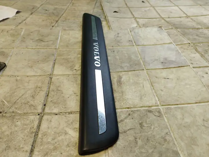 Volvo V50 (2004 - 2008) 08622671 Внутренняя отделка переднего порога — фото 5