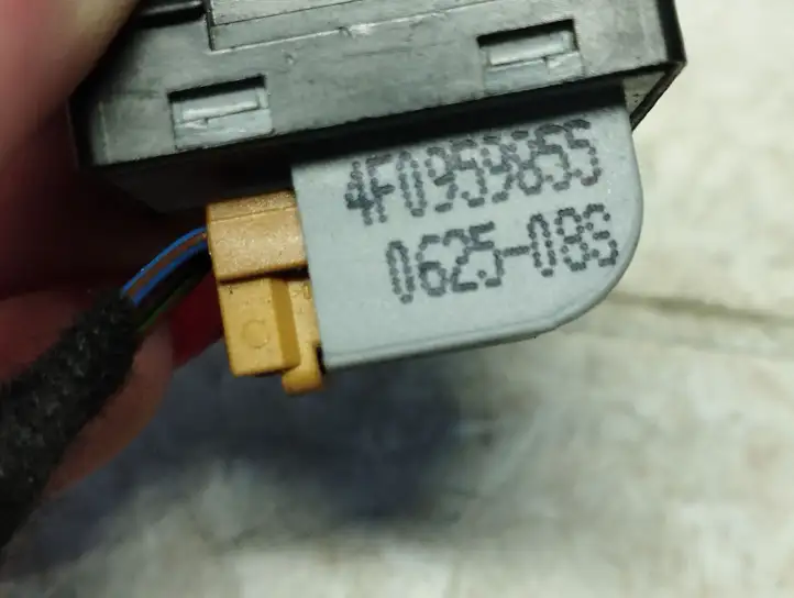Audi A6 S6 C6 4F (2004 - 2008) 4F0959855 Кнопка стеклоподъемников — фото 5