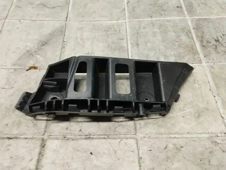 Volkswagen Tiguan (2007 - 2011) 5N0807183 Кронштейн переднего бампера — фото 1