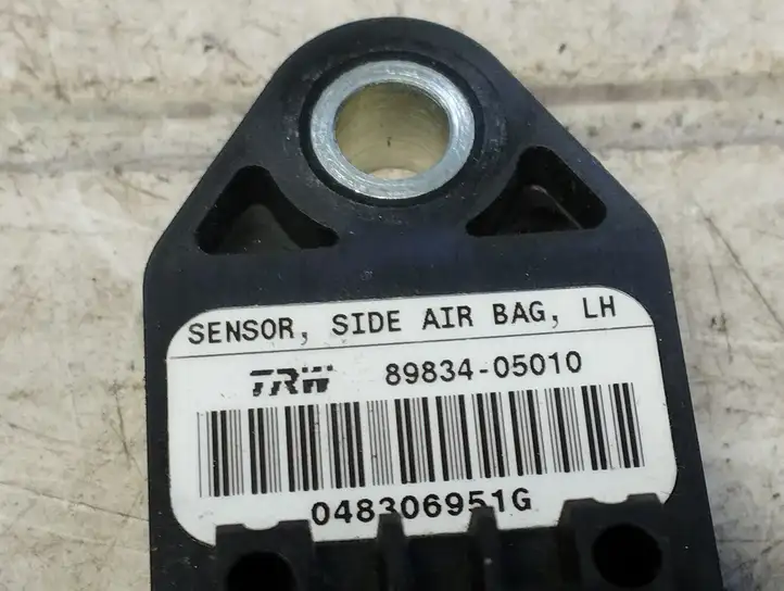Toyota Avensis T250 (2003 - 2006) 8983405010 Датчик удара SRS — фото 2