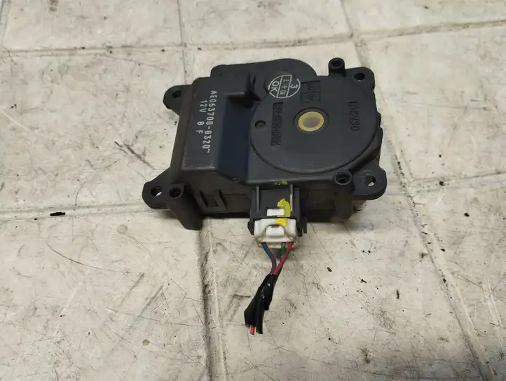Mitsubishi Colt (2004 - 2008) AE0637008320 Двигатель задвижки потока воздуха — фото 3