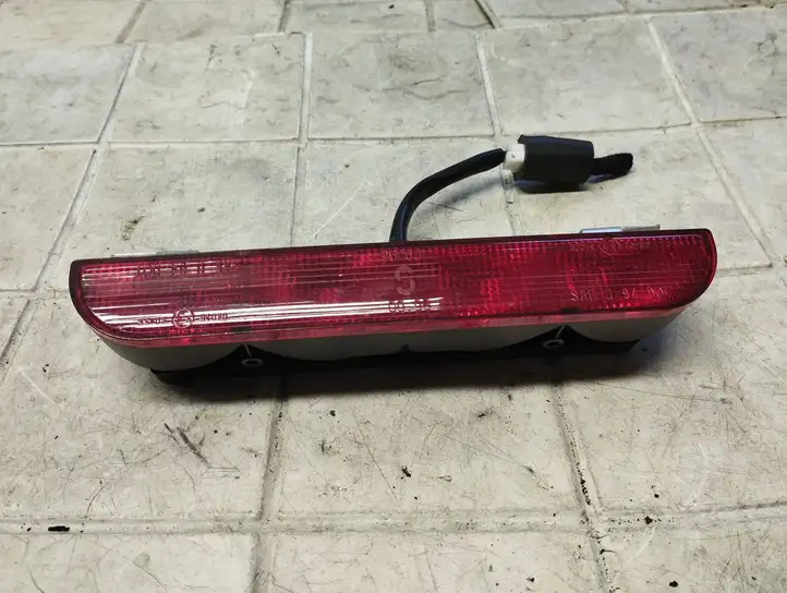 Mitsubishi Colt (2004 - 2008) 0996400 Дополнительный стоп фонарь — фото 1