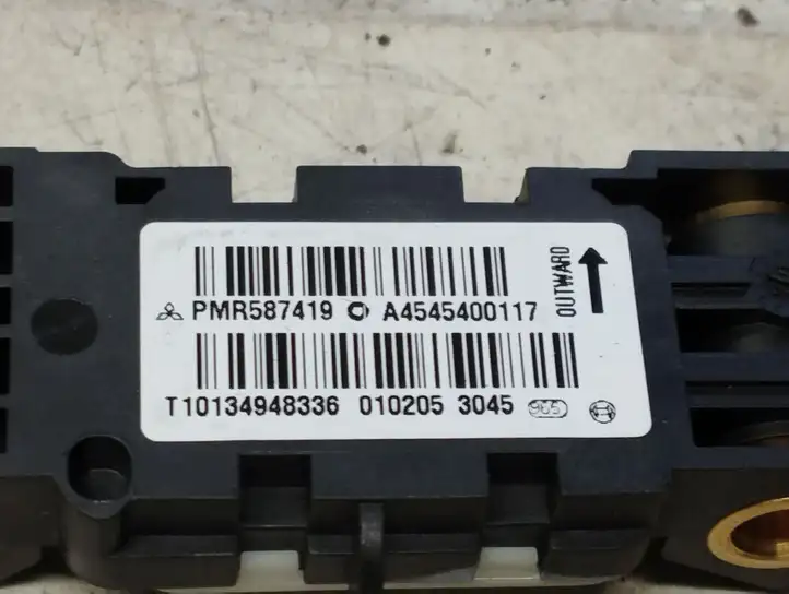 Mitsubishi Colt (2004 - 2008) PMR587419 Датчик удара SRS — фото 2