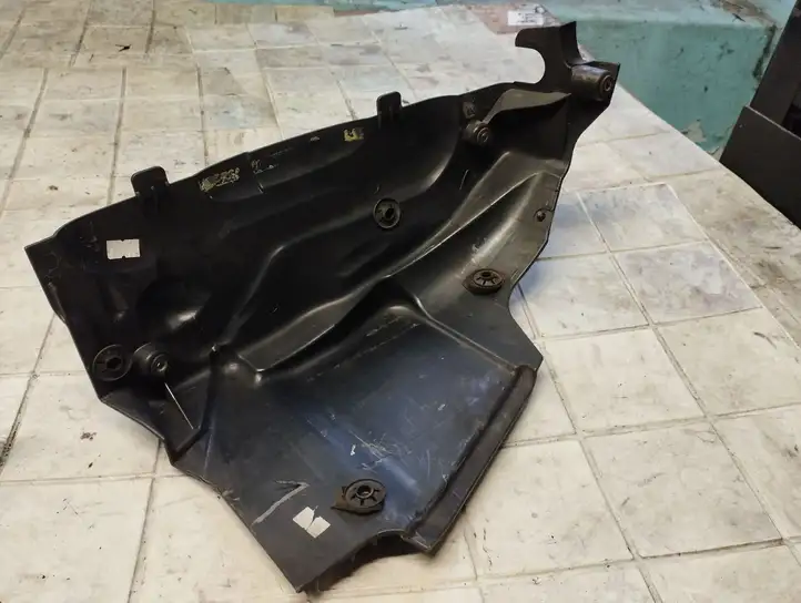 BMW 3 E46 (1998 - 2005) 1114787331 Крышка двигателя декоративная — фото 3