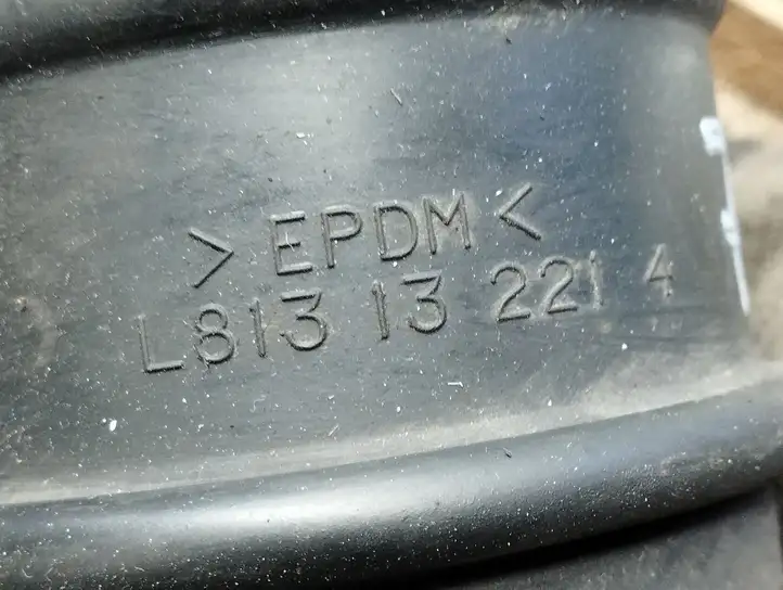 Mazda 6 (2002 - 2005) L813132214 Трубки интеркулера / Шланги интеркулера — фото 5
