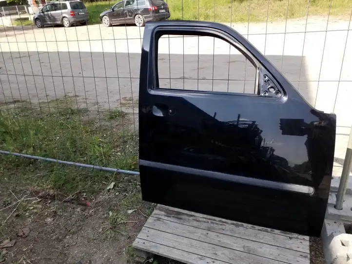 Dodge Nitro (2006 - 2011) Дверь — фото 1