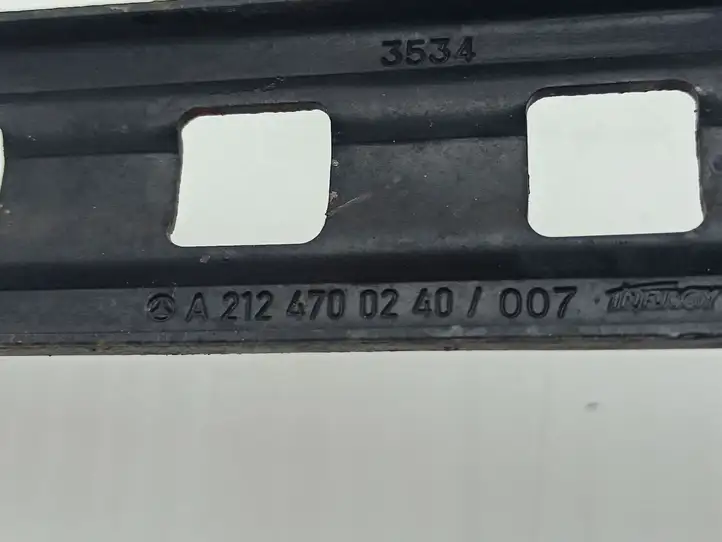 Mercedes-Benz E W212 (2009 - 2016) A2124700240 Кронштейн топливного бака — фото 2