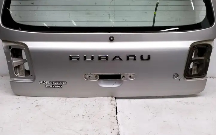 Subaru Forester SF (2000 - 2003) Крышка багажника — фото 6