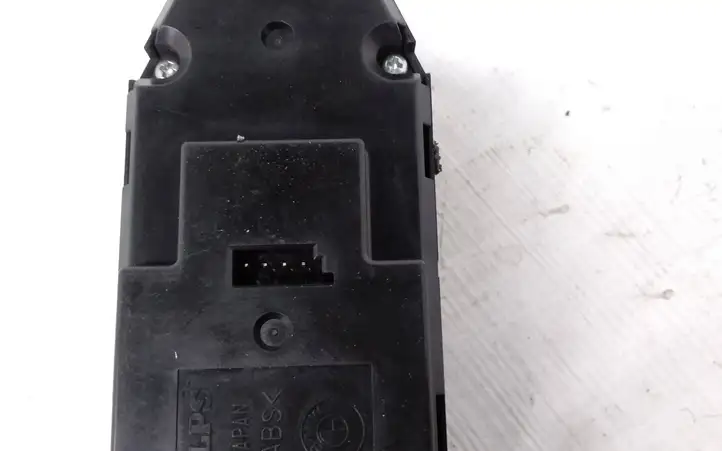 BMW 5 E60 E61 (2004 - 2010) 6943261 Кнопка стеклоподъемников — фото 4