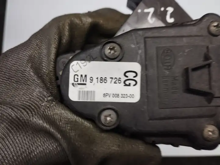 Opel Vectra C (2002 - 2005) 9186726 Педаль акселератора — фото 2