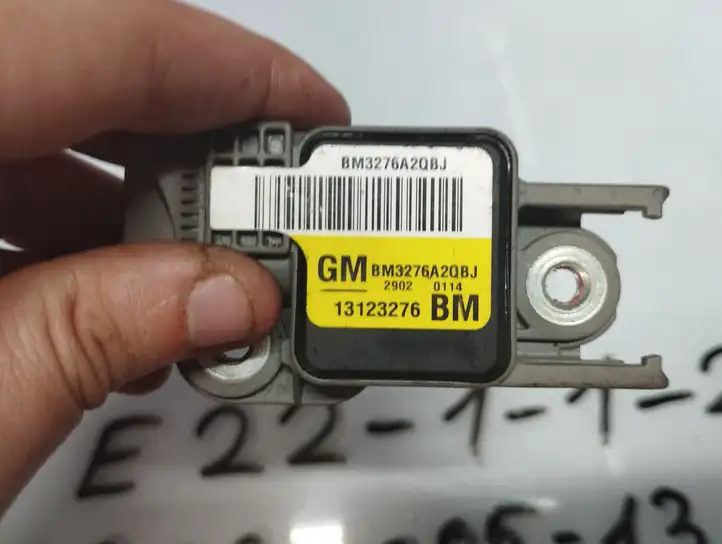 Opel Vectra C (2002 - 2005) 13123276 Датчик удара SRS — фото 3