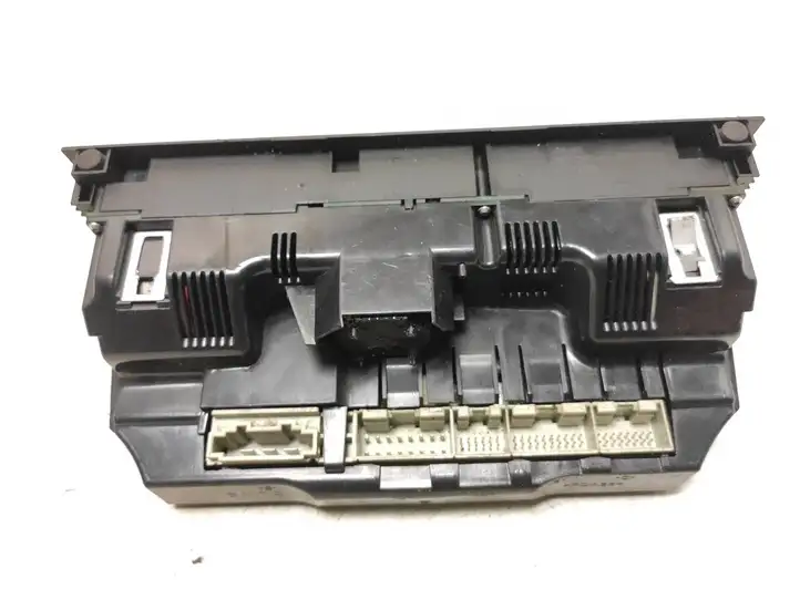 Audi Q7 4L (2005 - 2009) 4L0820043F Блок управления климат-контролем — фото 7